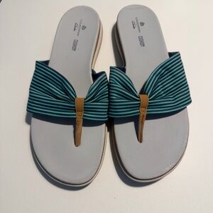 Cloudsteppers by Clarks Lydia June Sandals in Navy and Aqua Sz 8